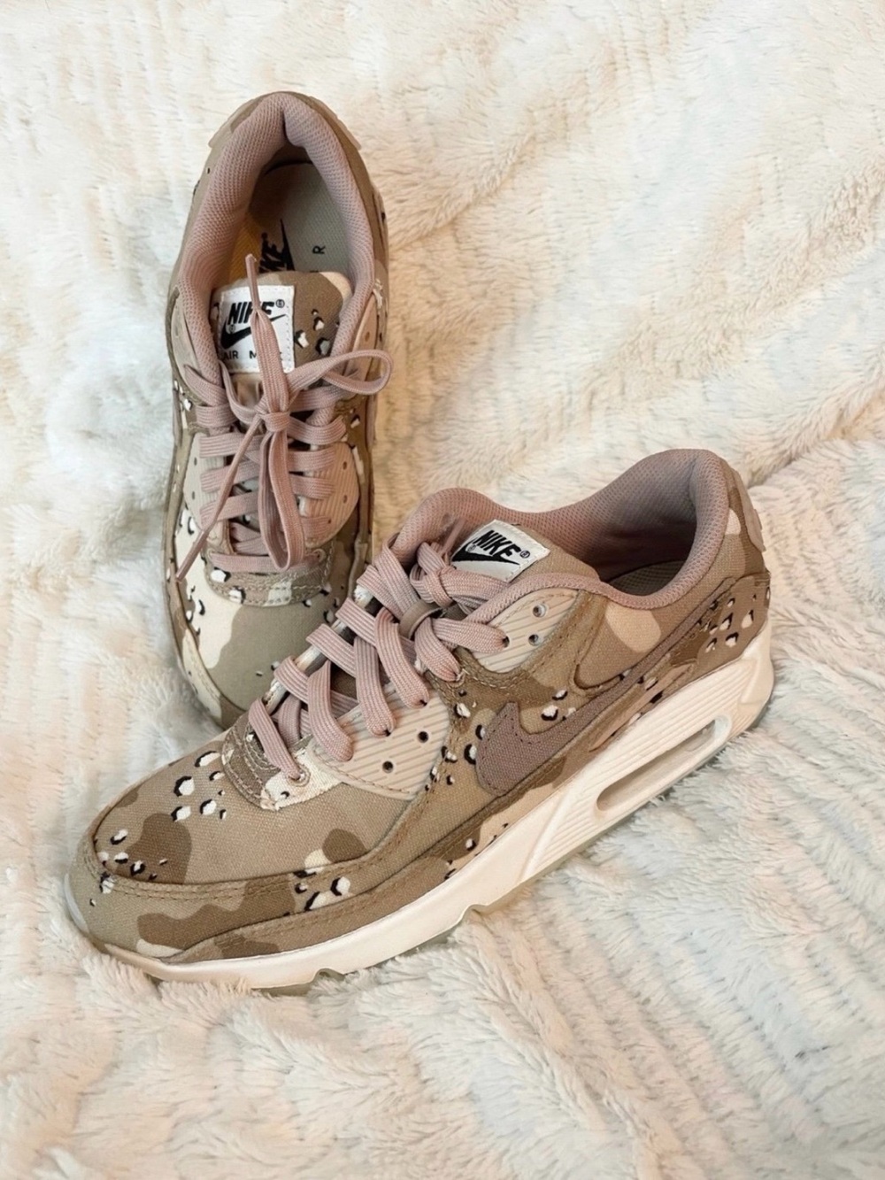 Nike Women's Beige Camo Air Max 90 Sneakers size 8.5